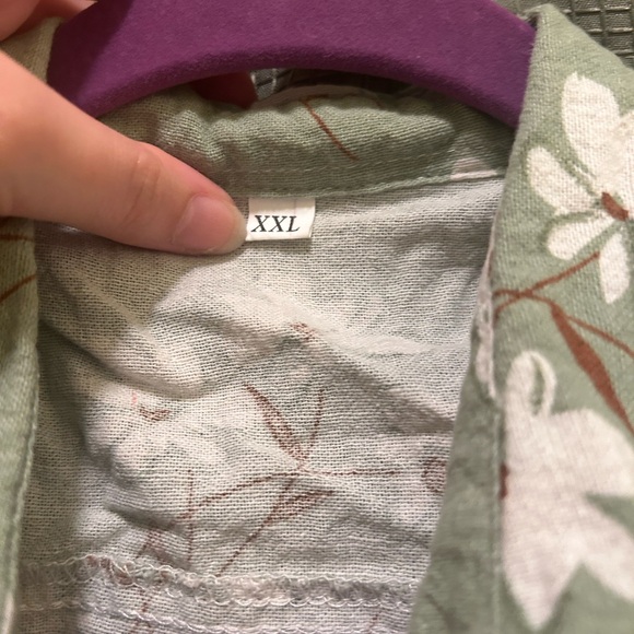 Men’s green Hawaiian style shirt with cherry blossoms - Picture 2 of 3